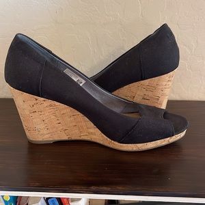 Tom’s Wedges - barely worn